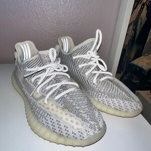 Adidas Yeezy Boost- light gray